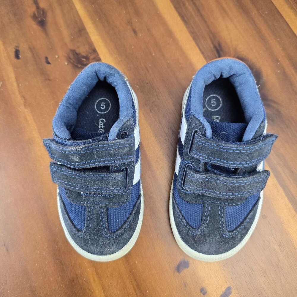 Cat & Jack Boys Navy & White Sneakers With Hook & Loop Straps Size 5 - Picture 8 of 13